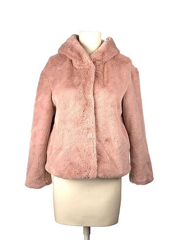 Stradivarius Mont %70 İndirimli.