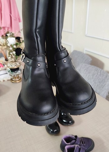 Kızlar için Siyah Deri Tokalı Gotik Botlar - Görsel 5