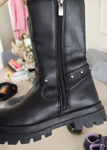 Kızlar için Siyah Deri Tokalı Gotik Botlar - Görsel 8