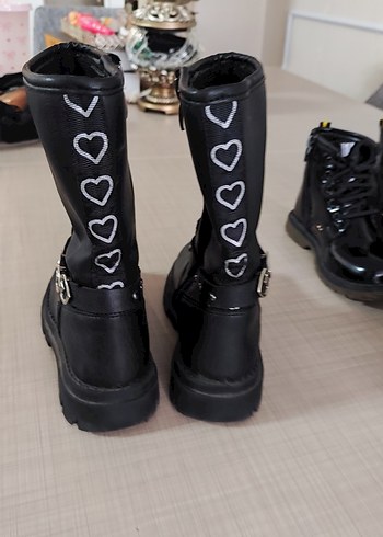 Kızlar için Siyah Deri Tokalı Gotik Botlar - Görsel 3