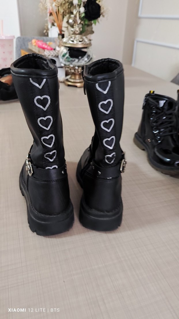 Kızlar için Siyah Deri Tokalı Gotik Botlar - Görsel 3