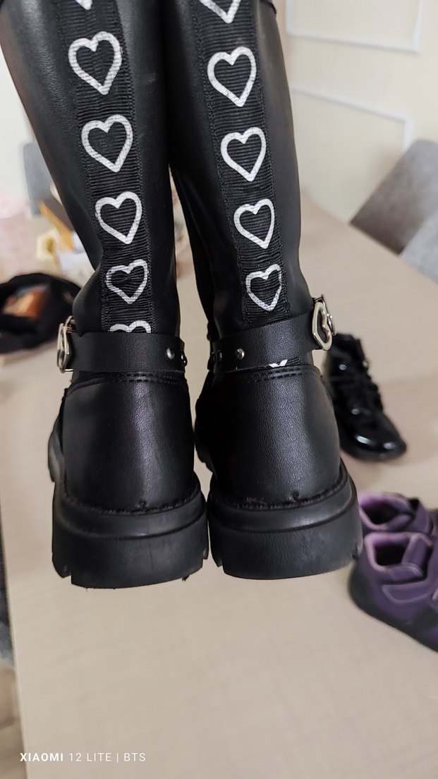 Kızlar için Siyah Deri Tokalı Gotik Botlar - Görsel 4