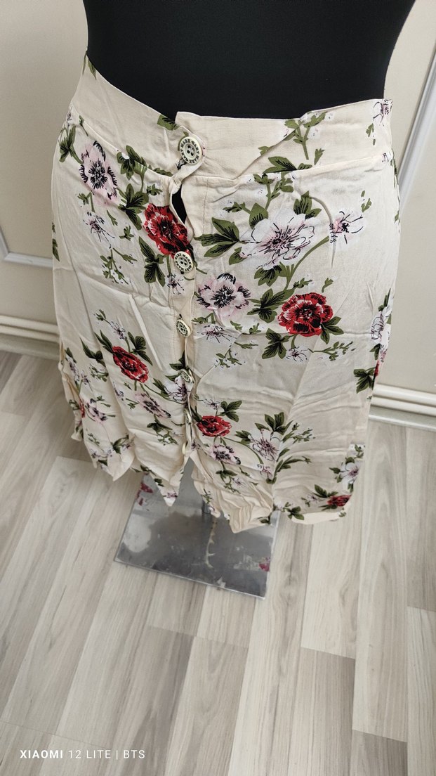 Çiçek Desenli Beyaz Bohem Mini Etek - Görsel 2