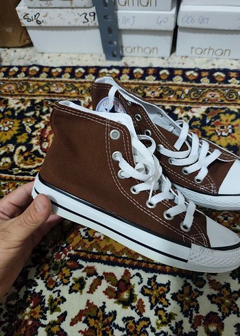 Converse Bağcıklı Kahverengi Kadın Spor Ayakkabı