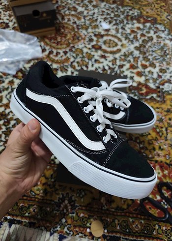 39 Beden Siyah Bağcıklı Kadın Sneakers