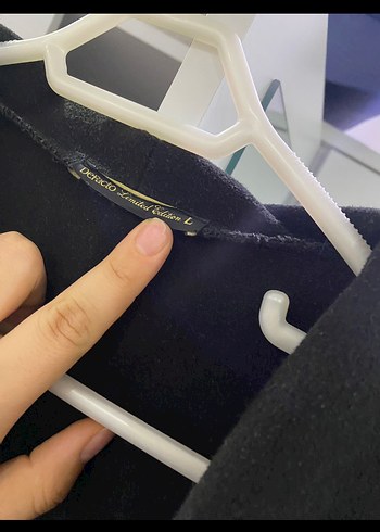 Siyah Kuşaklı Kadın Kaban - Görsel 5