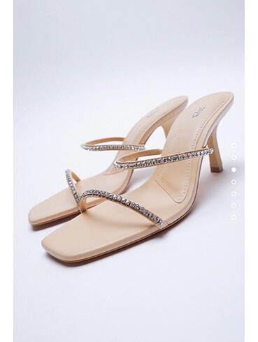 Zara Zara taşlı bantlı sandalet