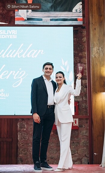 36 Beden beyaz Renk Nikahımda giydim hiçbir sorunu yok 163 boyundayım 56 kiloyum