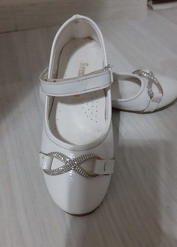 Beyaz Parlak Tokalı Kız Çocuk Babet - Görsel 2