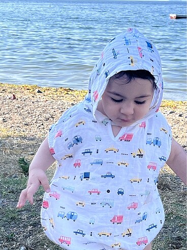  Deniz sonrası kapüşonlu kıyafet