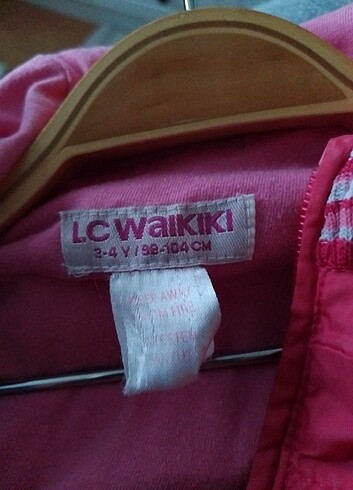 LCW yağmurluk - Görsel 3