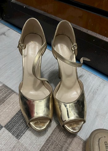 Altın Parlak Platform Topuklu Kadın Abiye Ayakkabı - Görsel 2