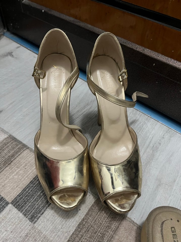Altın Parlak Platform Topuklu Kadın Abiye Ayakkabı - Görsel 2