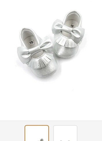 Gümüş fiyonk püsküllü bebek ayakkabısı 