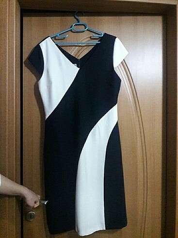 Lacivert-krem abiye elbise