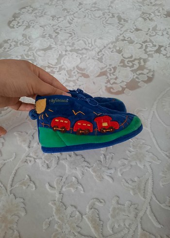 Erkek Çocuk Nakışlı Renkli Sıcak Terlik Ev ayakkabı