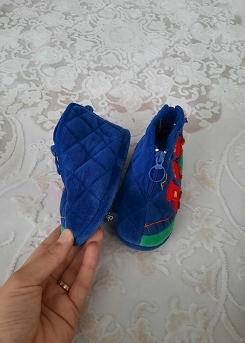 24 Beden Erkek Çocuk Nakışlı Renkli Sıcak Terlik Ev ayakkabı