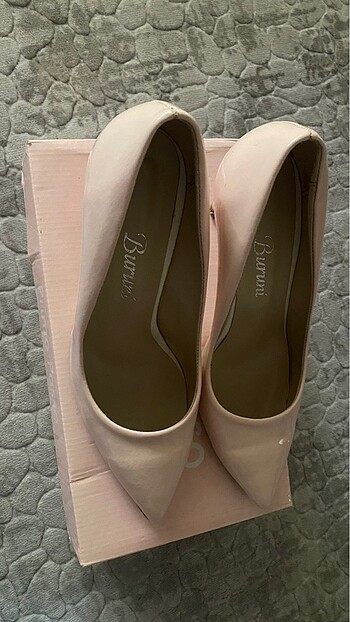 Zara Temiz pudra renk stiletto