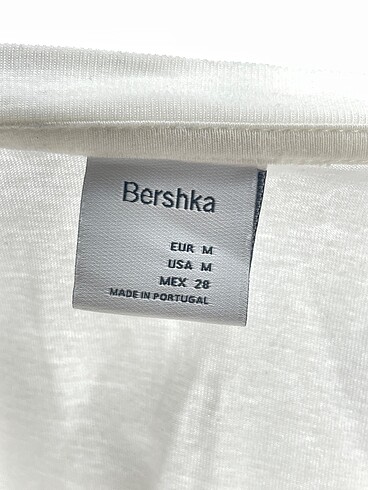 Bershka T-shirt %70 İndirimli. - Görsel 4