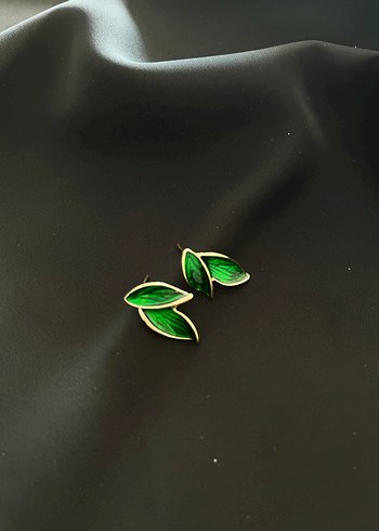 Yeşil Mini Yaprak Küpe - Görsel 2