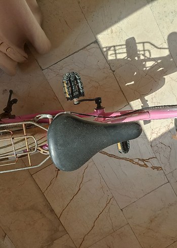 Pembe Renkli iki Tekerlekli Bisiklet - Görsel 5