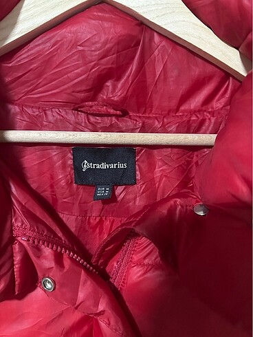 m Beden Stradivarius Şişme Mont / Kırmızı