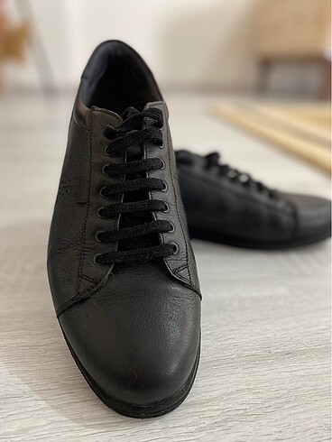 Siyah erkek ayakkabı