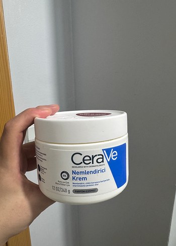 Beden Cerave Yüz ve Vücut Nemlendiricisi
