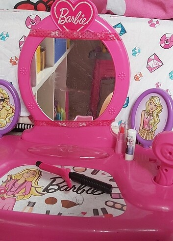  Beden Barbie Makyaj Masası