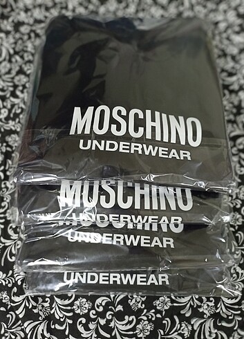 Moschino Unisex Oversize 