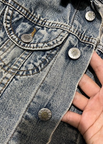 GUESS Kadın Düğmeli Eskitilmiş Denim kot Ceket - Görsel 9