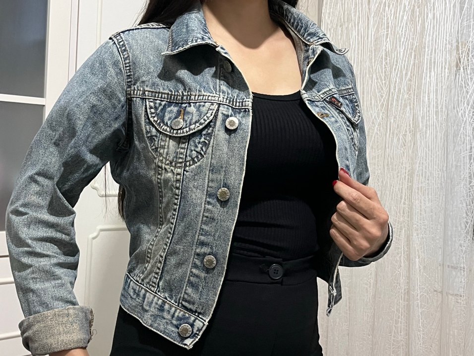 GUESS Kadın Düğmeli Eskitilmiş Denim kot Ceket - Görsel 3