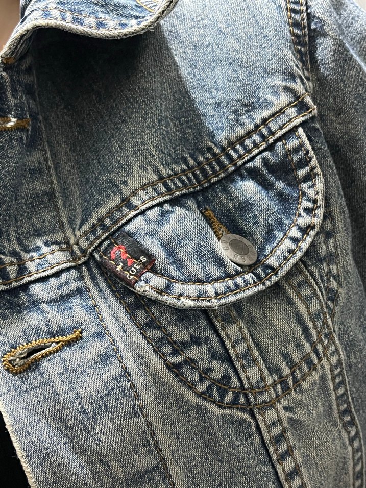 GUESS Kadın Düğmeli Eskitilmiş Denim kot Ceket - Görsel 4