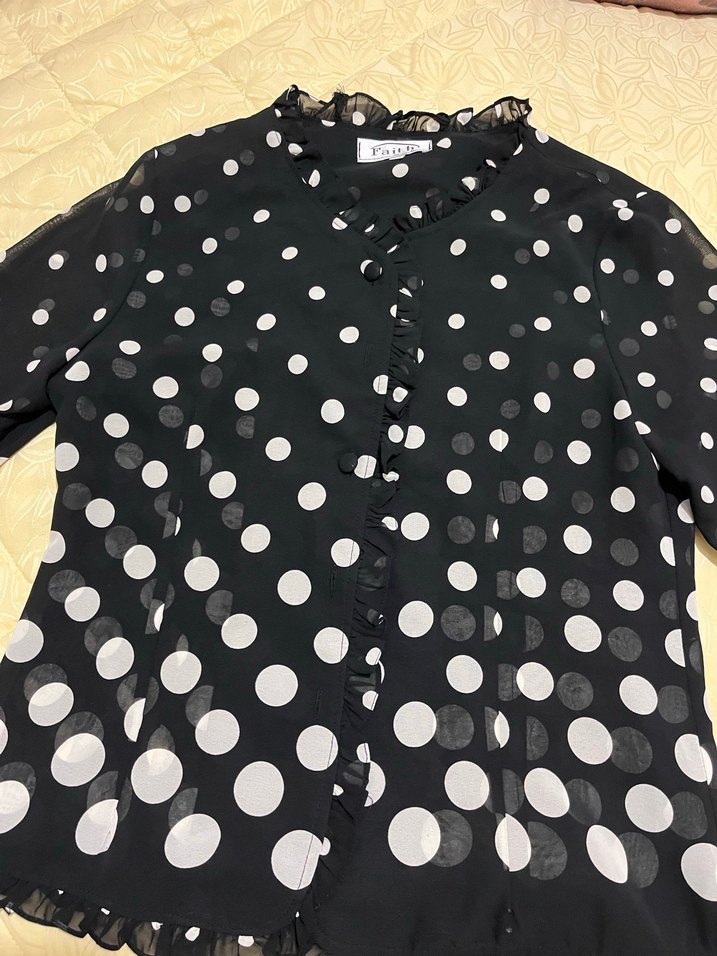 Puantiye Desenli Siyah V Yaka Kadın Gömlek - Görsel 5