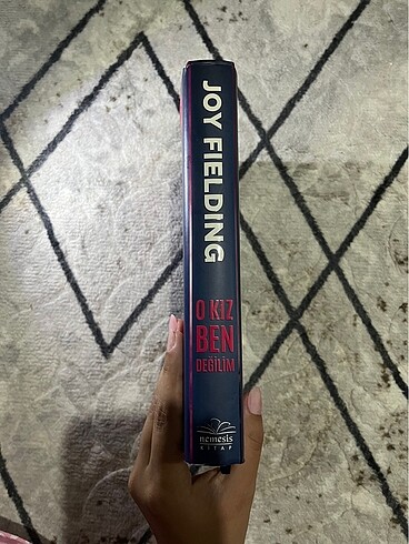  Beden o kız ben değilim - joy fıeldıng