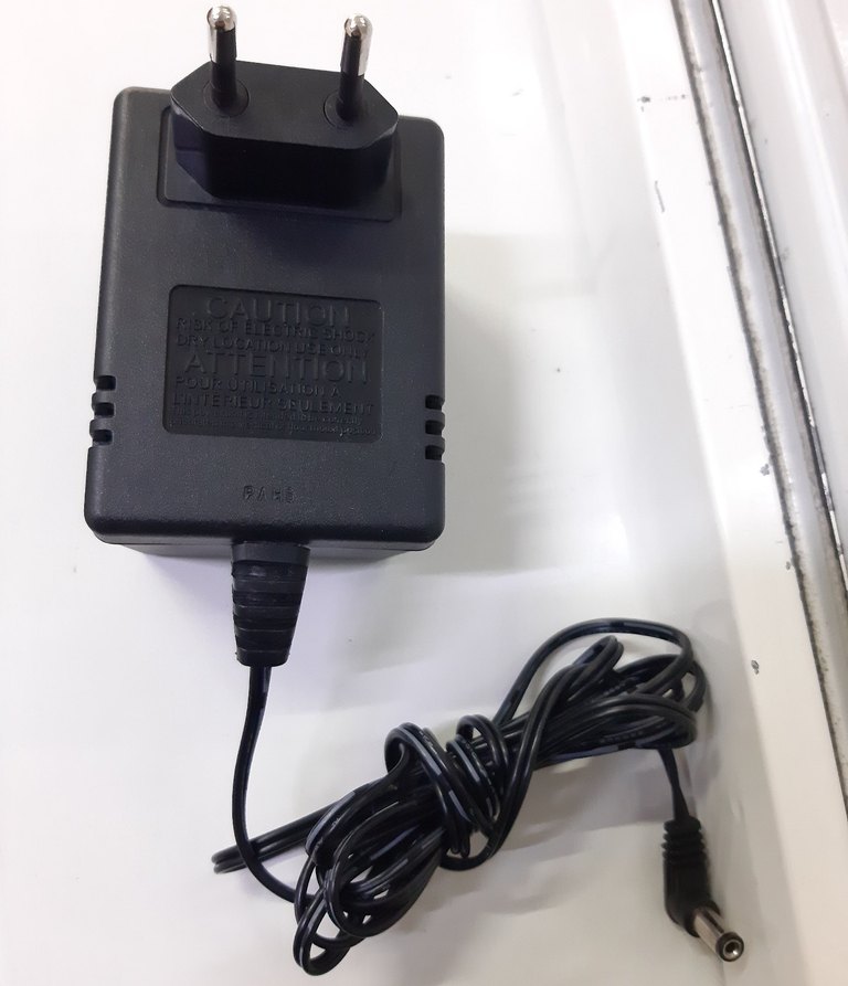 AC Adaptör 9V 800mA TRAFOLU KALIN UÇ GİRİŞ'Lİ SIFIR SAYILIR - Görsel 4