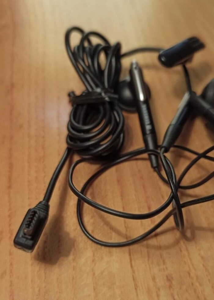 SAMSUNG ORJİNAL KULAKLIK SIFIR  - Görsel 2