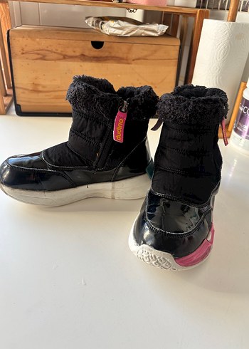 Kız Çocuk Siyah Lastik Botlar Velcro
