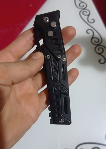 Beden Siyah Katlanabilir Cep Bıçağı