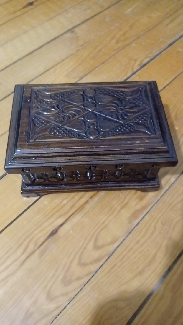 Koyu Kahverengi Oyma Ahşap Kutu - Görsel 2