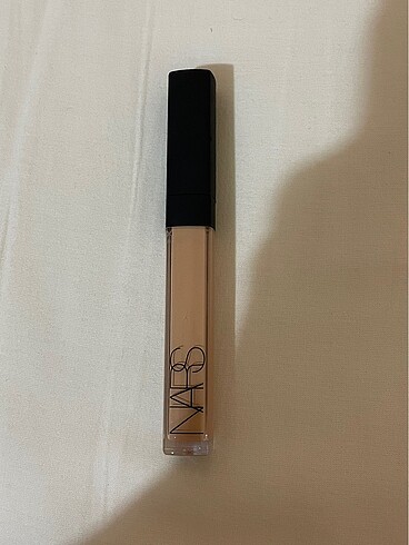 Nars Radiant Creamy Kapatici Custard