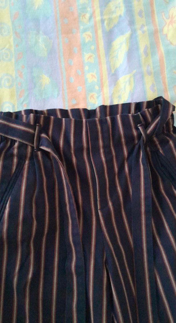 Çizgili Pilili Kadın Kumaş Pantolon - Görsel 2