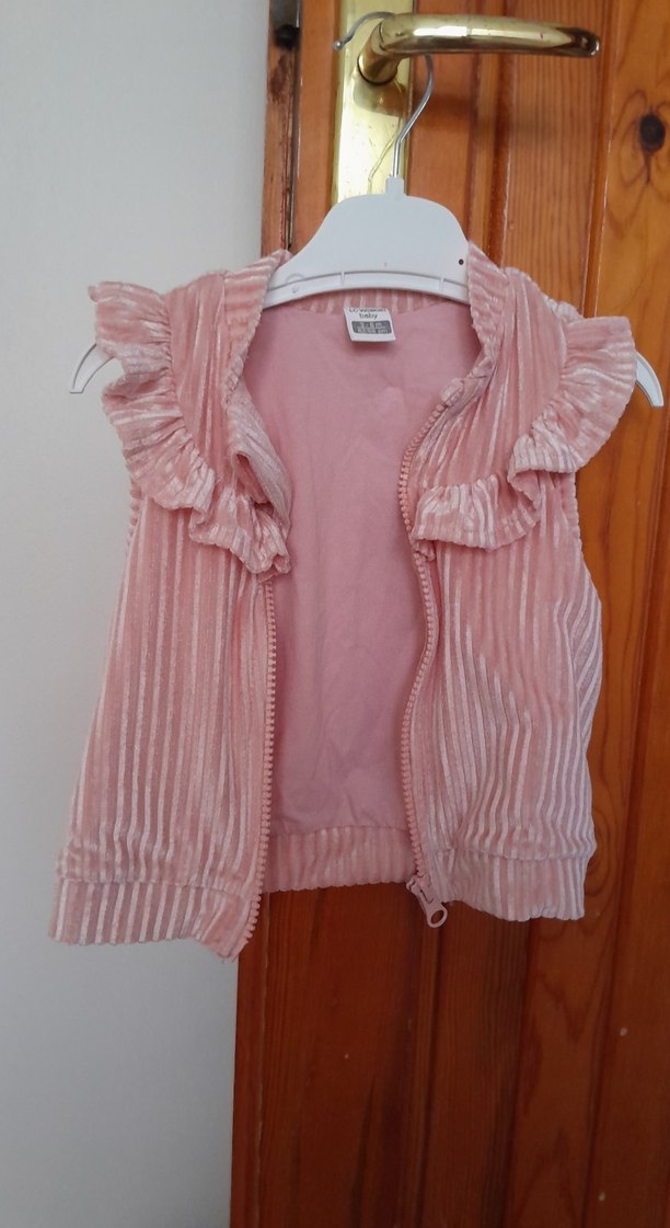 Kız Çocuk Pembe Fırfırlı Kolsuz Yelek - Görsel 2