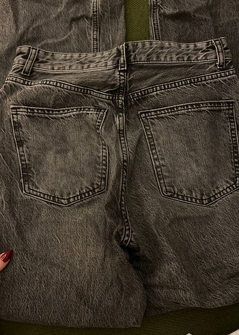 Gri Kesik Detaylı Salaş Kadın Jean - Görsel 4