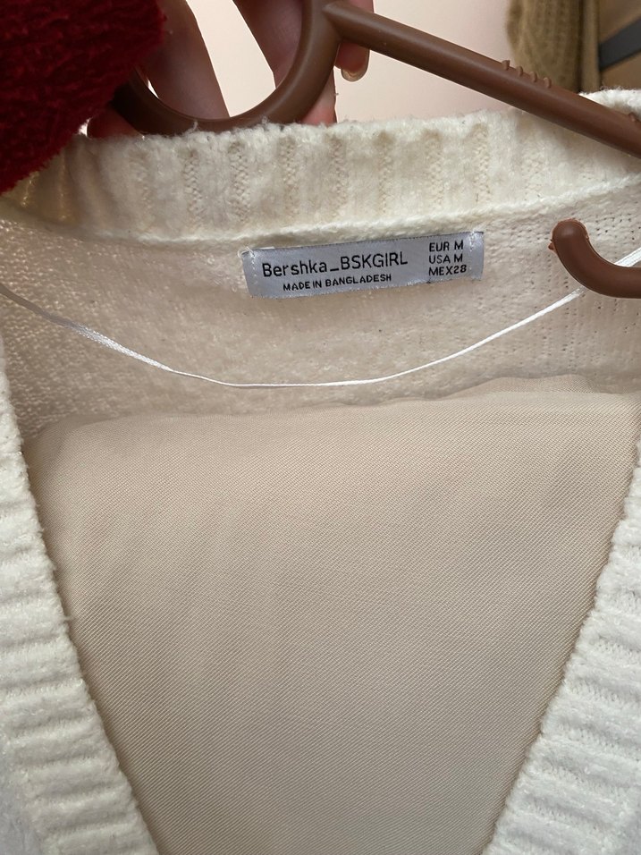 Düğmeli Beyaz Midi Kadın Hırka - Görsel 2