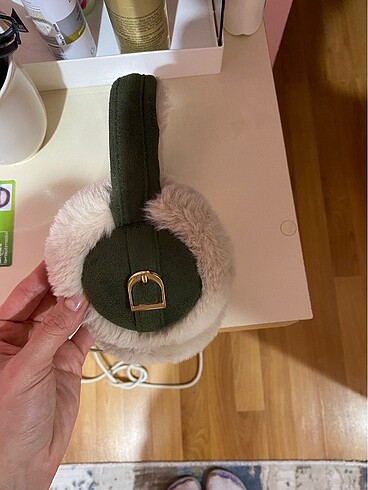 Peluş kulaklık