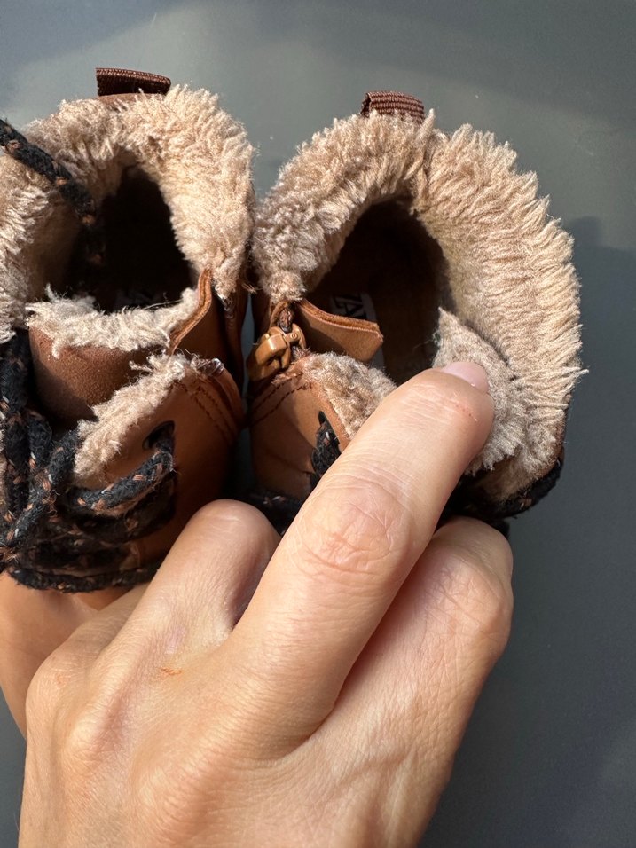 Zara Kahverengi Kürklü Süet Erkek Çocuk Botu - Görsel 2