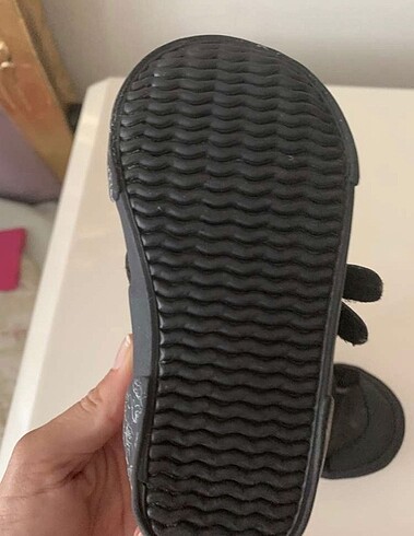 Zara mickey ayakkabı orjinal - Görsel 3