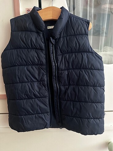 4 Yaş Beden lacivert Renk Orjinal benetton kaztüyü yelek unisex