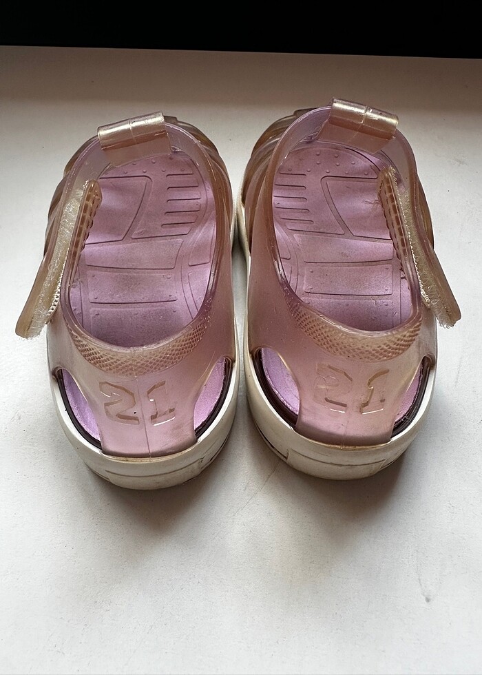 Temiz igor sandalet - Görsel 2